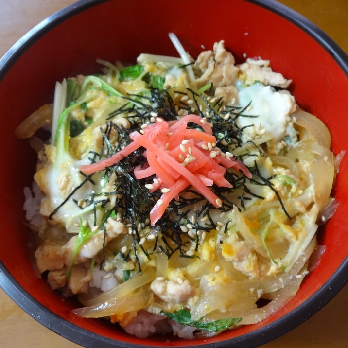 昼食に！玉ねぎたっぷり親子丼